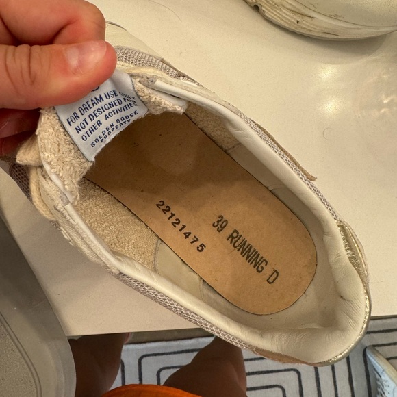 EUC RUNNING SOLE GOLDEN GOOSES - Picture 3 of 7